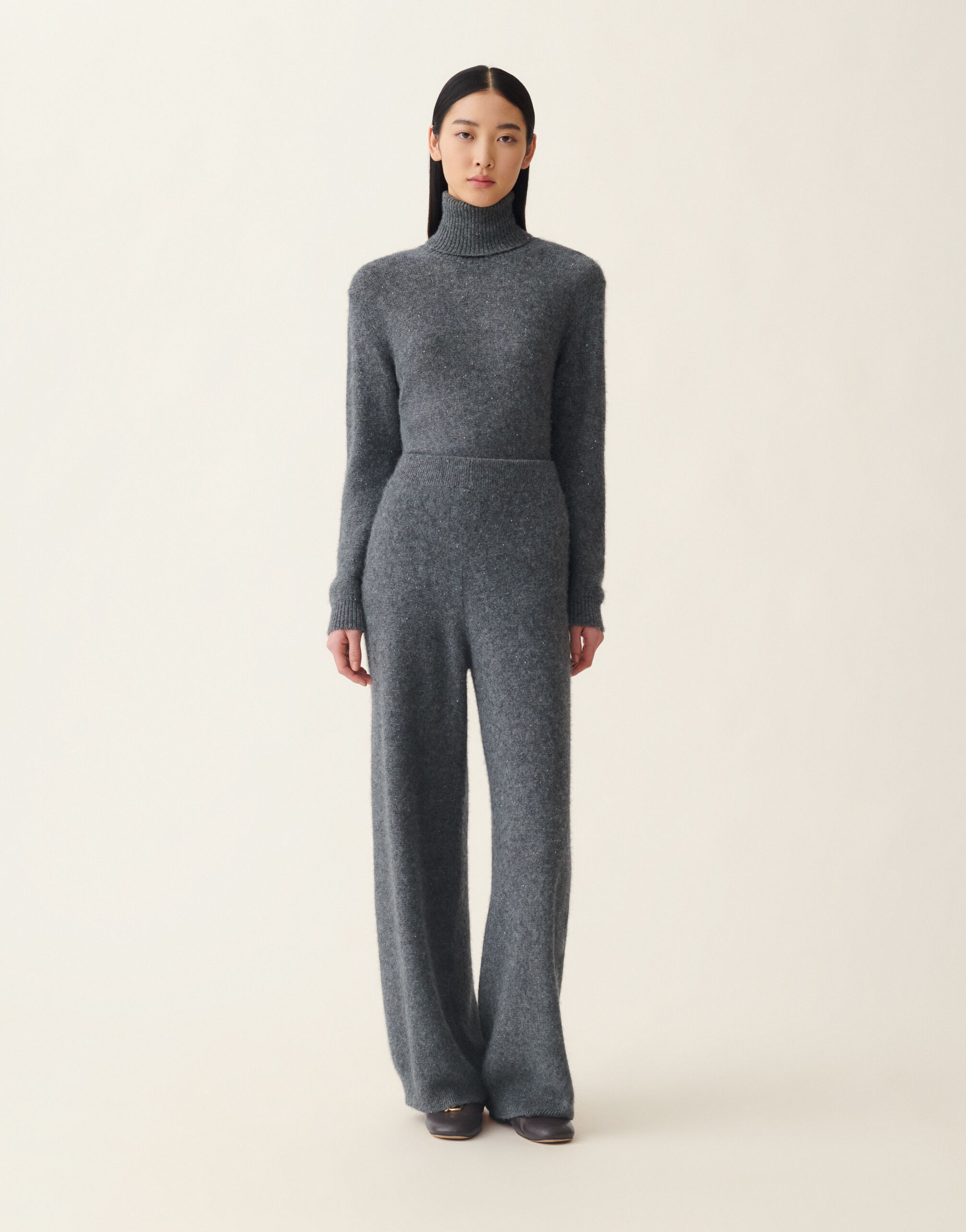 Sequin yarn straight-leg trousers, charcoal Fabiana Filippi Sequin yarn straight-leg trousers, charcoal Charcoal PAD216F391D2960000