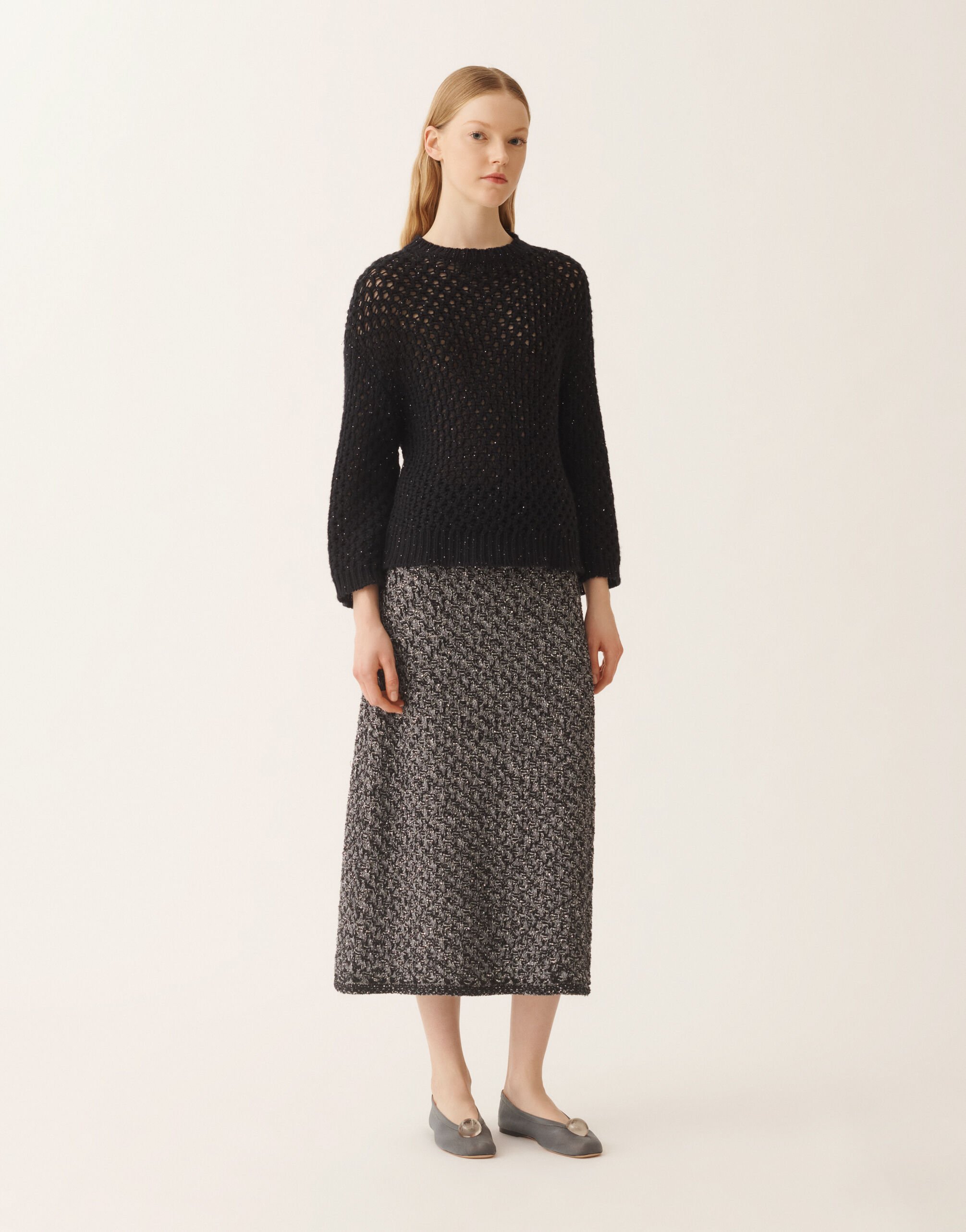 Fabiana Filippi Cape in Platinum and micro sequins, midnight blue Blue MAD266F034L7500000