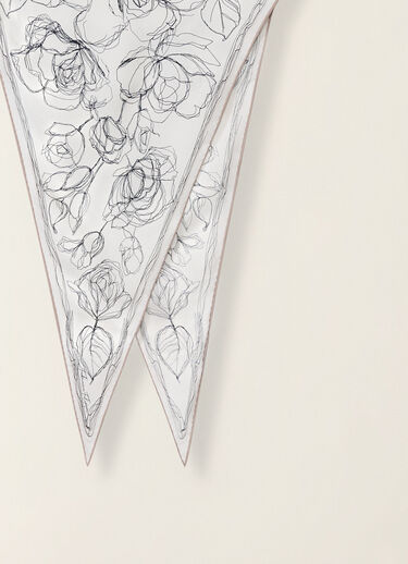 Losange en twill de soie, blanc, bleu nuit et cachà Fabiana Filippi Losange en twill de soie, blanc, bleu nuit et cachà Blanc, bleu nuit et cachà SAD216A877M5030000
