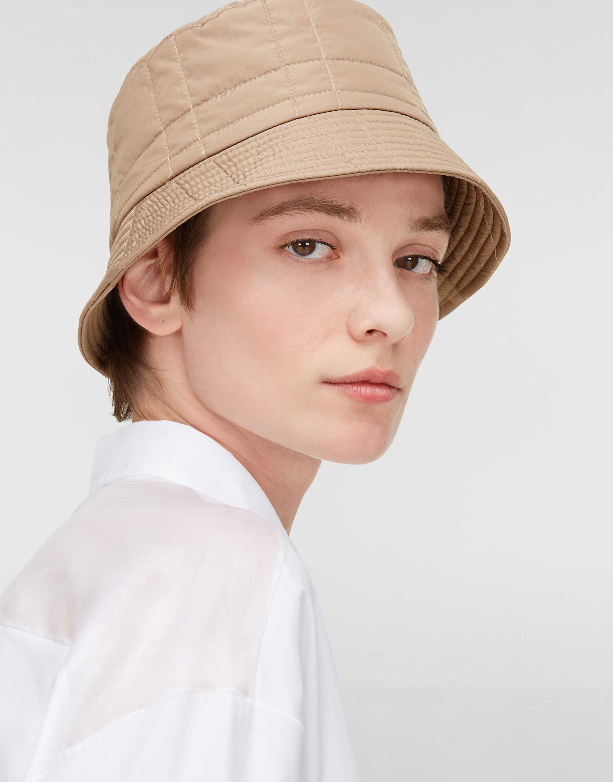 Bucket hat, camel Gloves & Hats for Women | Fabiana Filippi®