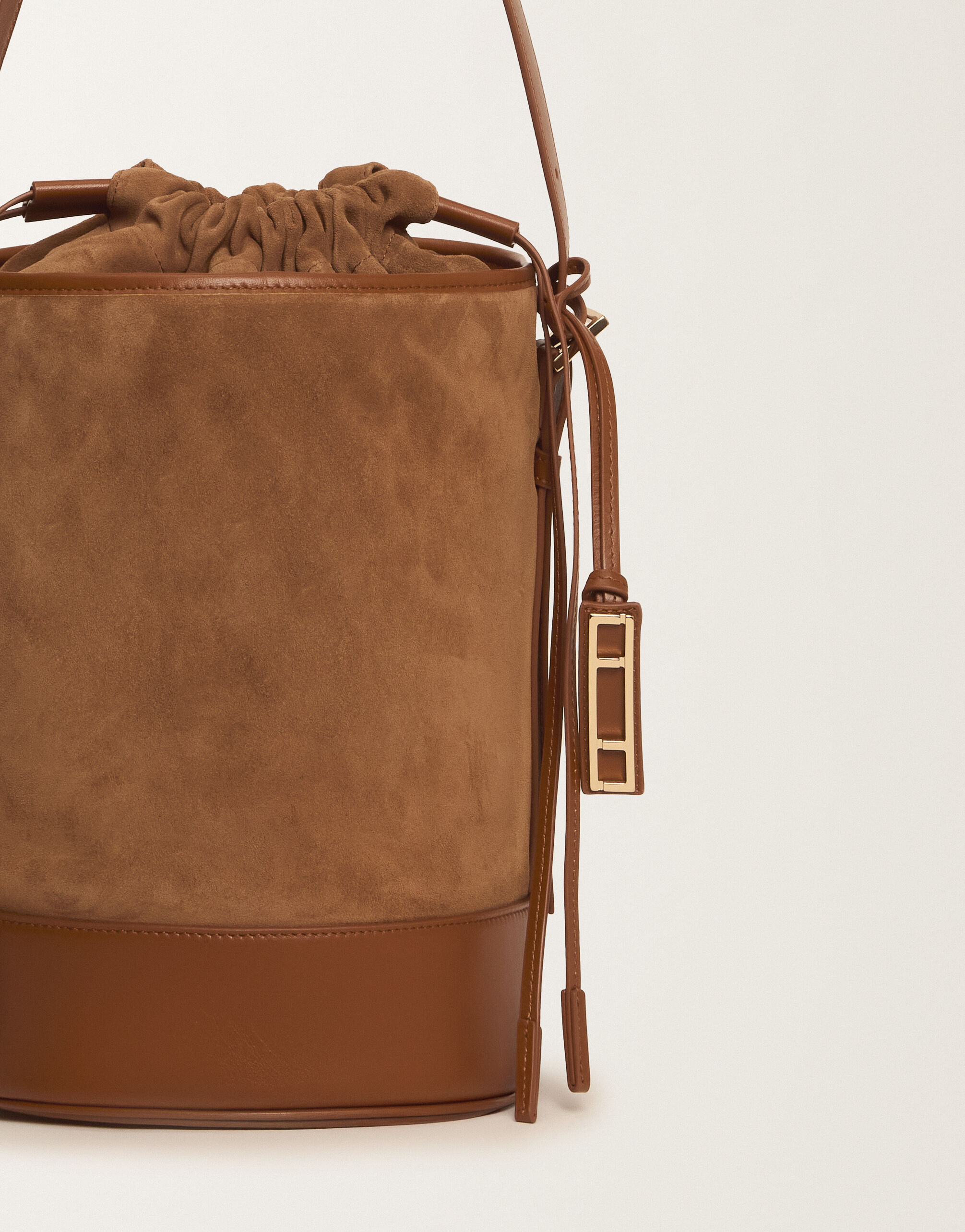 Fabiana Filippi Bucket bag in suede, wicker Brown BGD215A071L8060000
