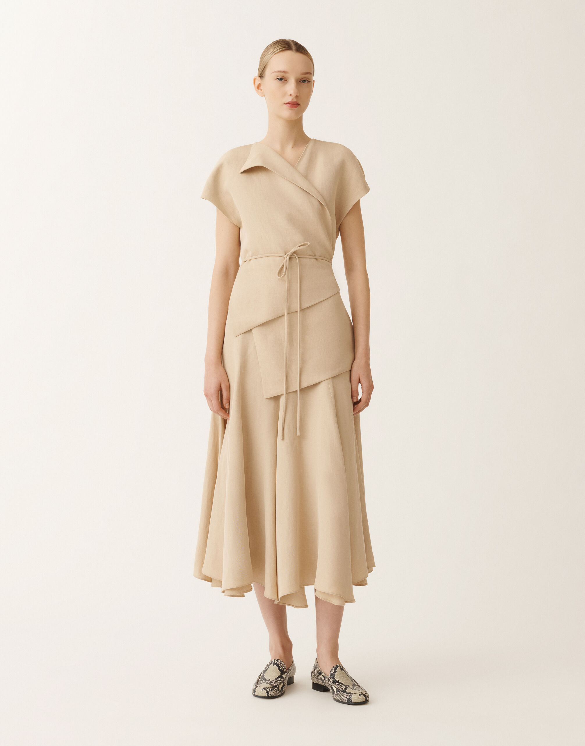 [FABIANA FILIPPIポプリントップ Linen and viscose wrap top, sand for Women | Fabiana Filippi®