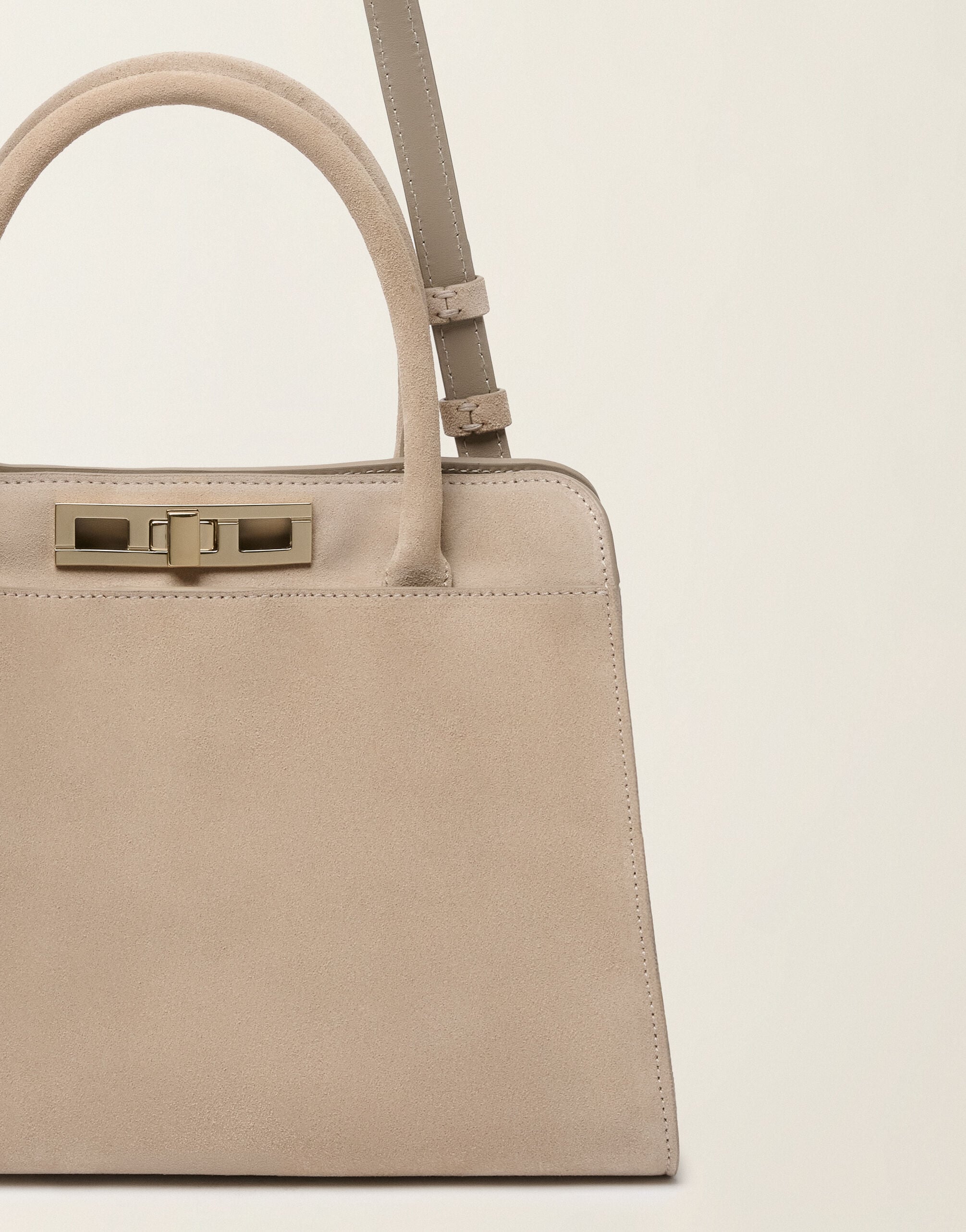 Handbag media Josephine in camoscio, moka meringa Fabiana Filippi Handbag media Josephine in camoscio, moka meringa Moka meringa BGD216A852M5000000