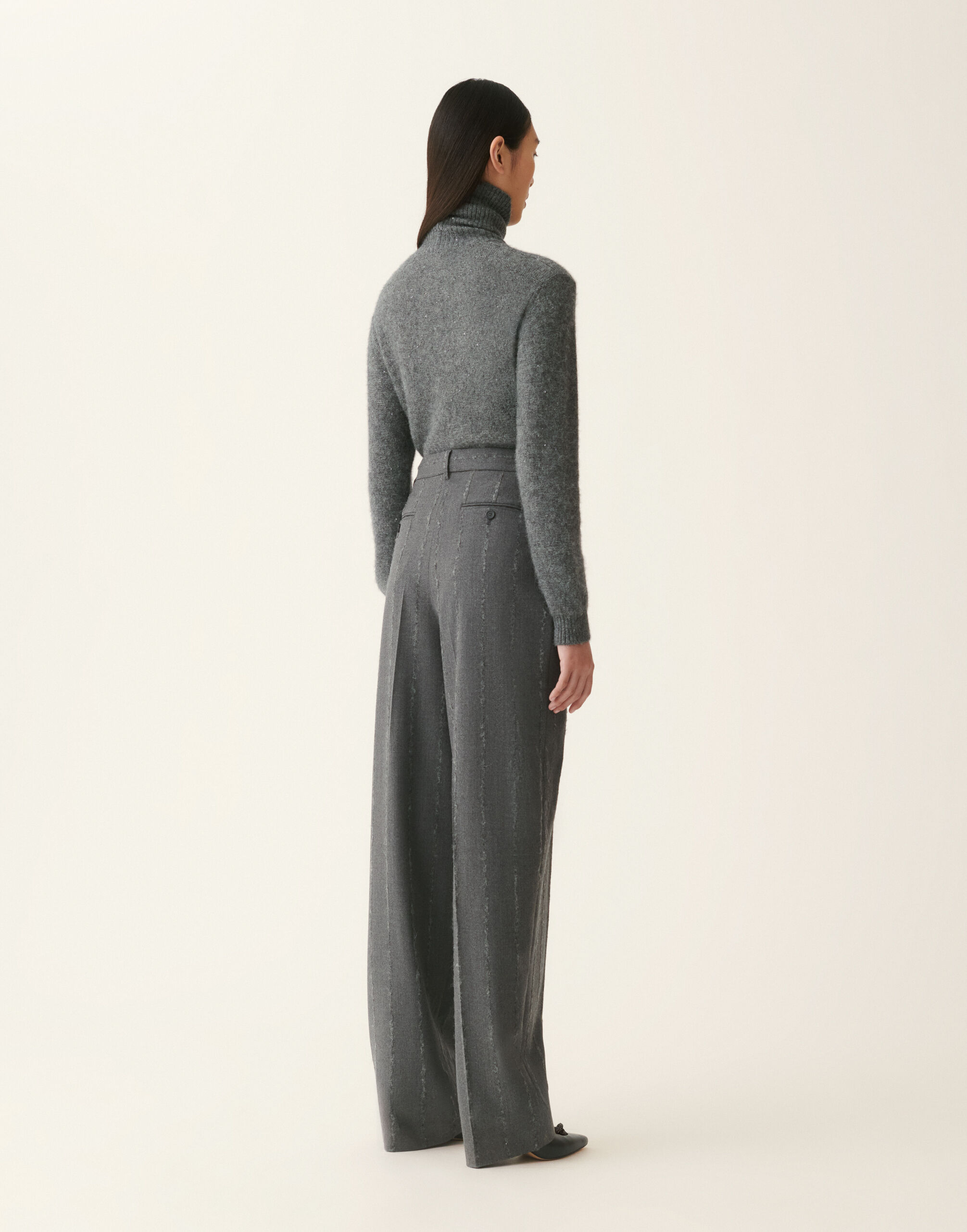 Triple-pleat pinstripe fil coupé flannel trousers, charcoal Fabiana Filippi Triple-pleat pinstripe fil coupé flannel trousers, charcoal Charcoal PAD226F718M4130000