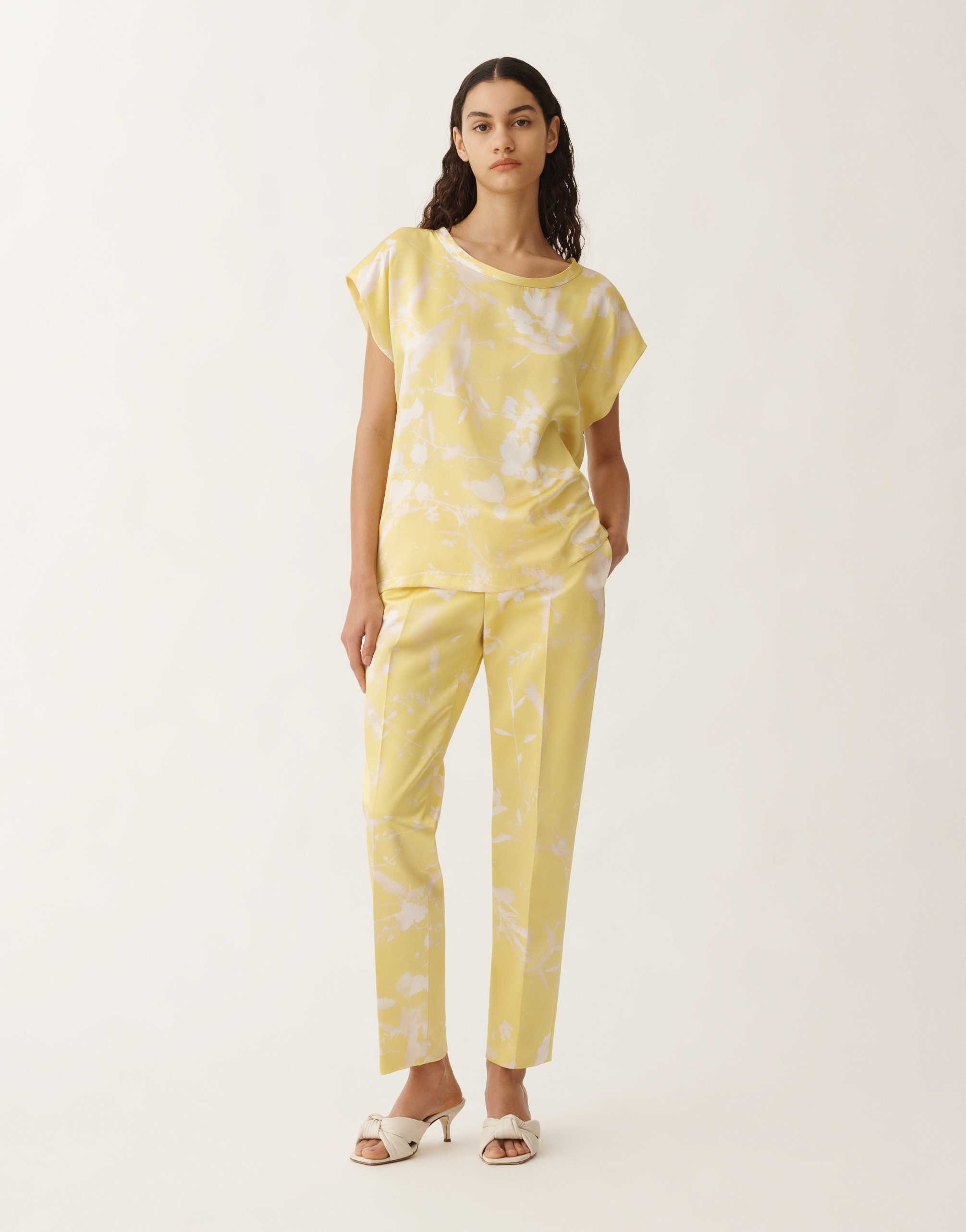 Shop Fabiana Filippi Tilia-print Silk Top In Yellow