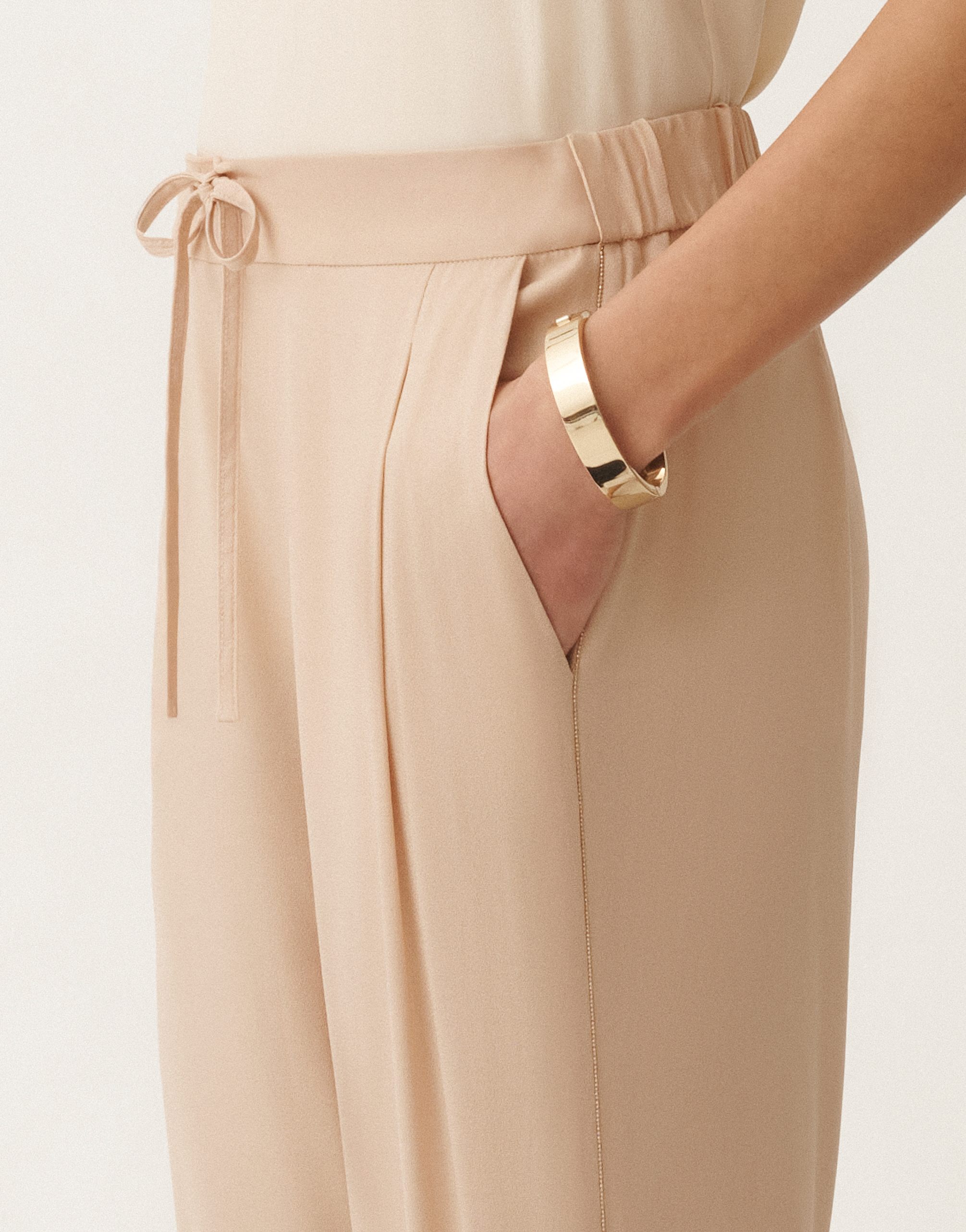 Fabiana Filippi Spello Stretch Sablé Trousers In Sand