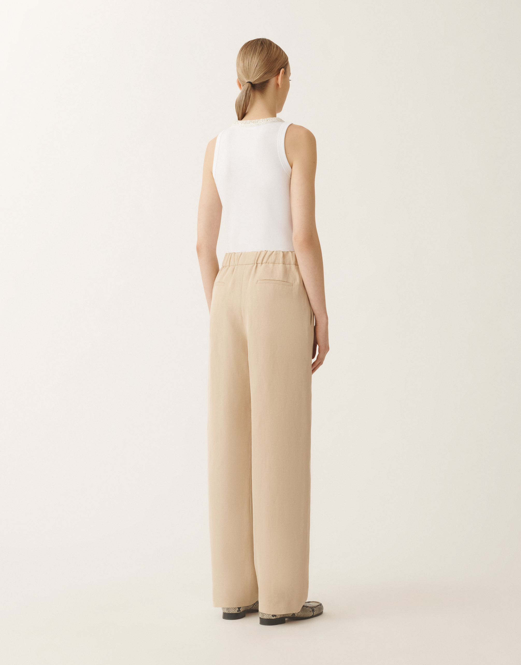 Shop Fabiana Filippi Orvieto Linen And Viscose Trousers In Sand