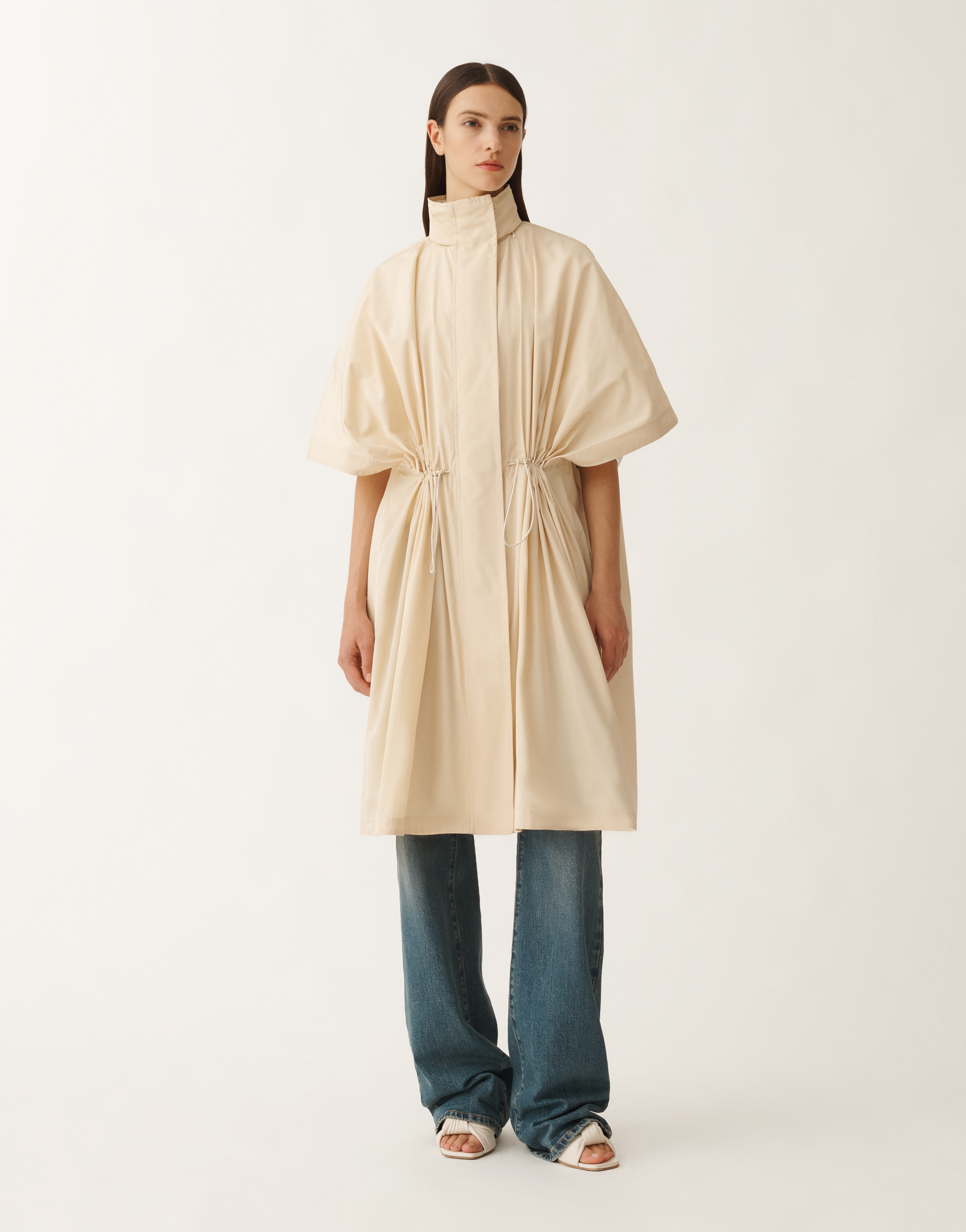Fabiana Filippi Technical Taffeta Cape In White