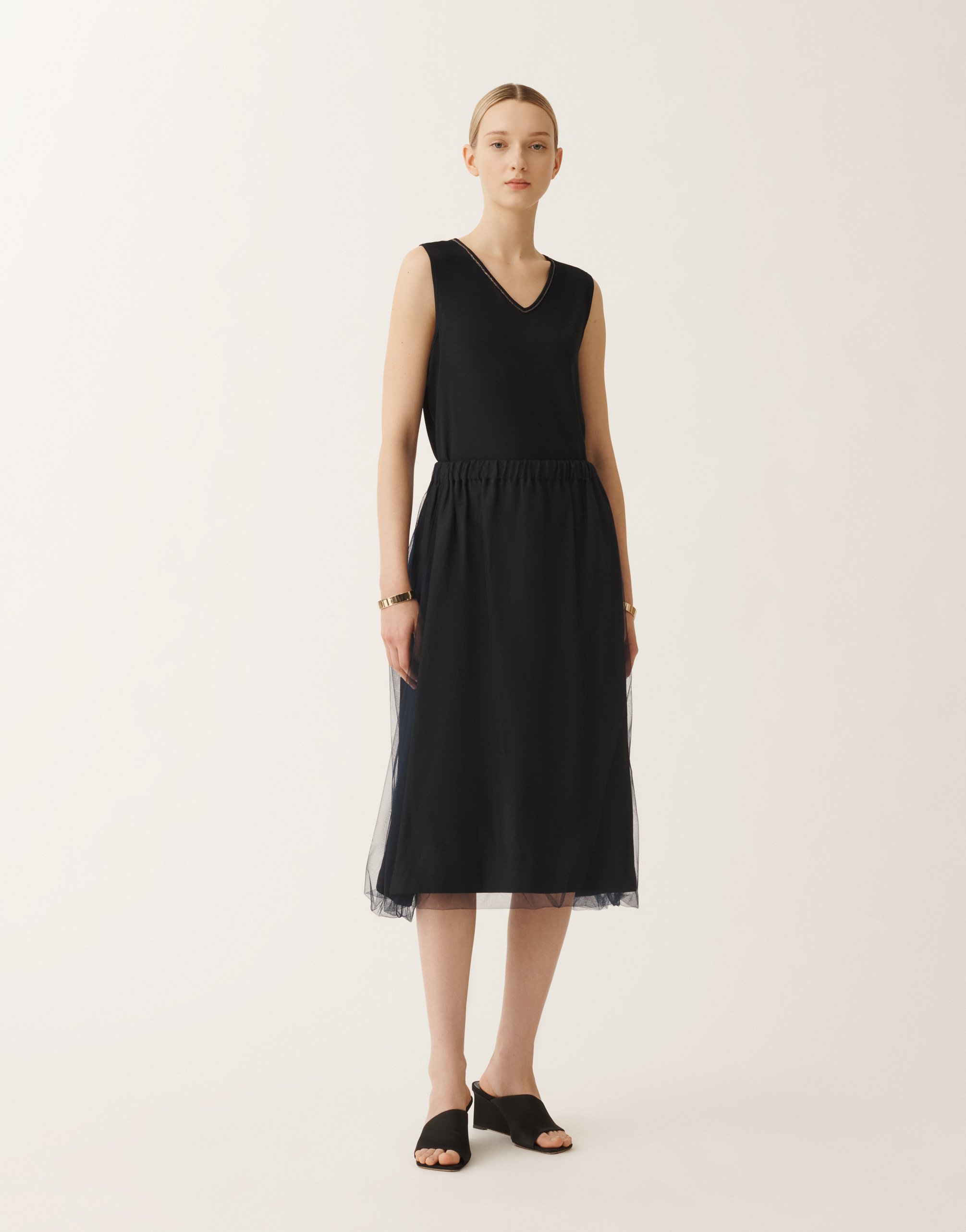 Shop Fabiana Filippi Linen And Viscose Skirt In Blue