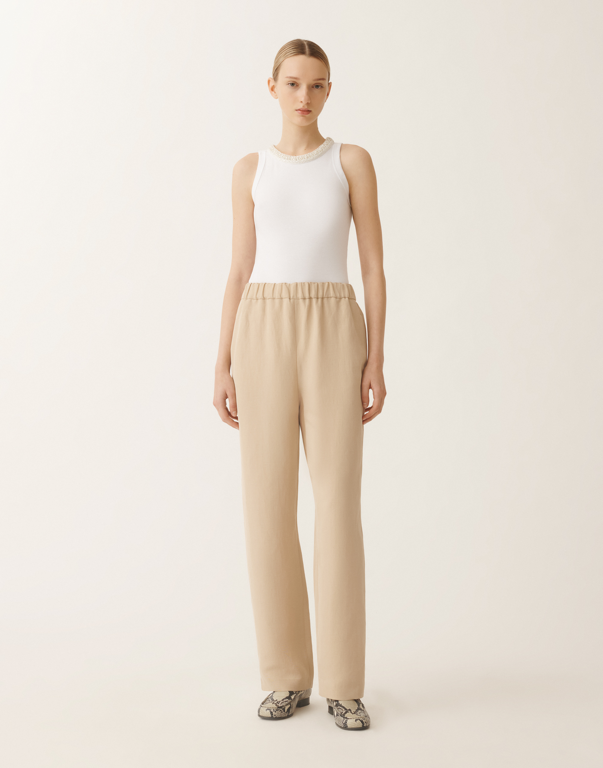 Shop Fabiana Filippi Orvieto Linen And Viscose Trousers In Sand
