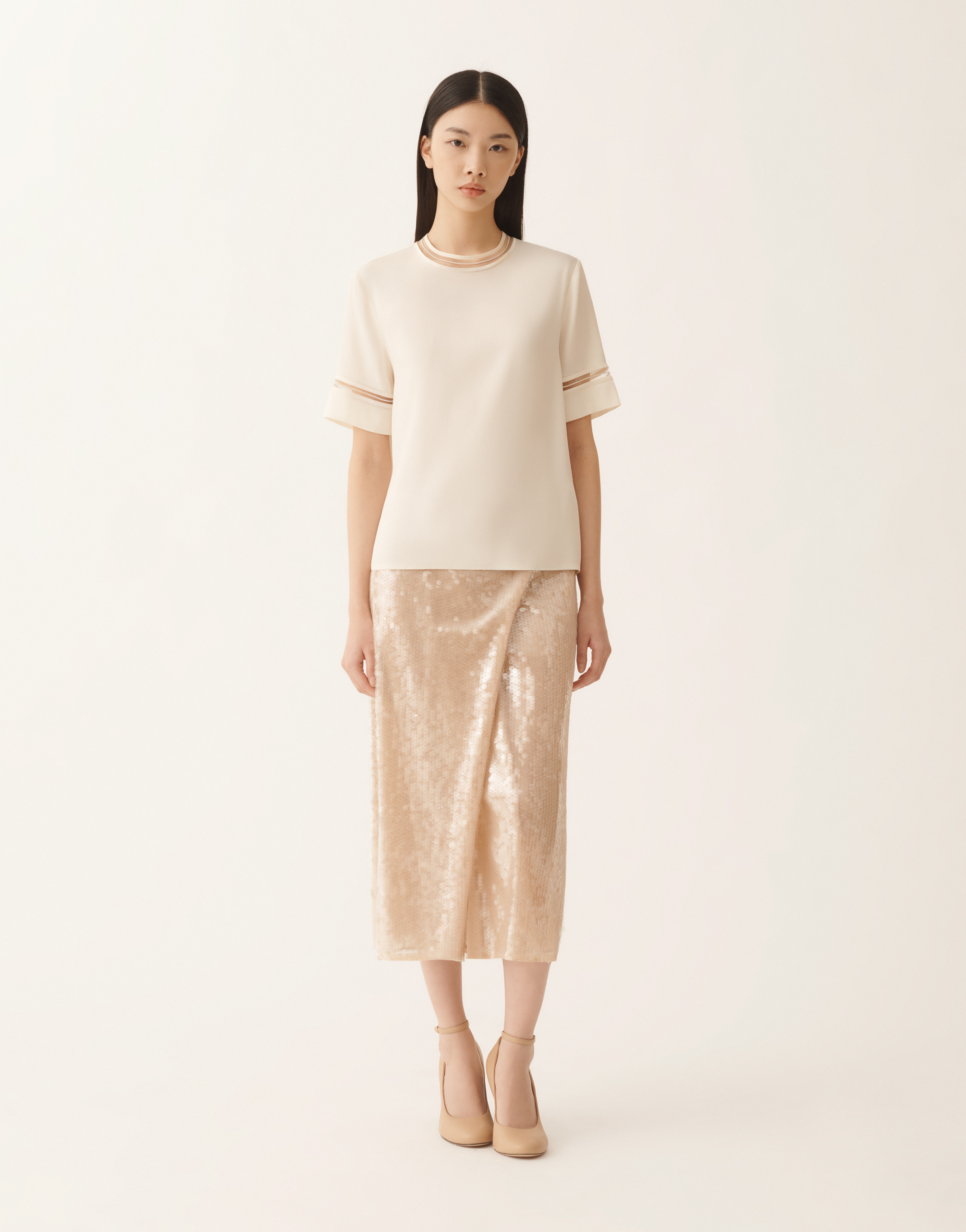 Fabiana Filippi Short Sleeved Embellished Detail T-shirt In Neutral