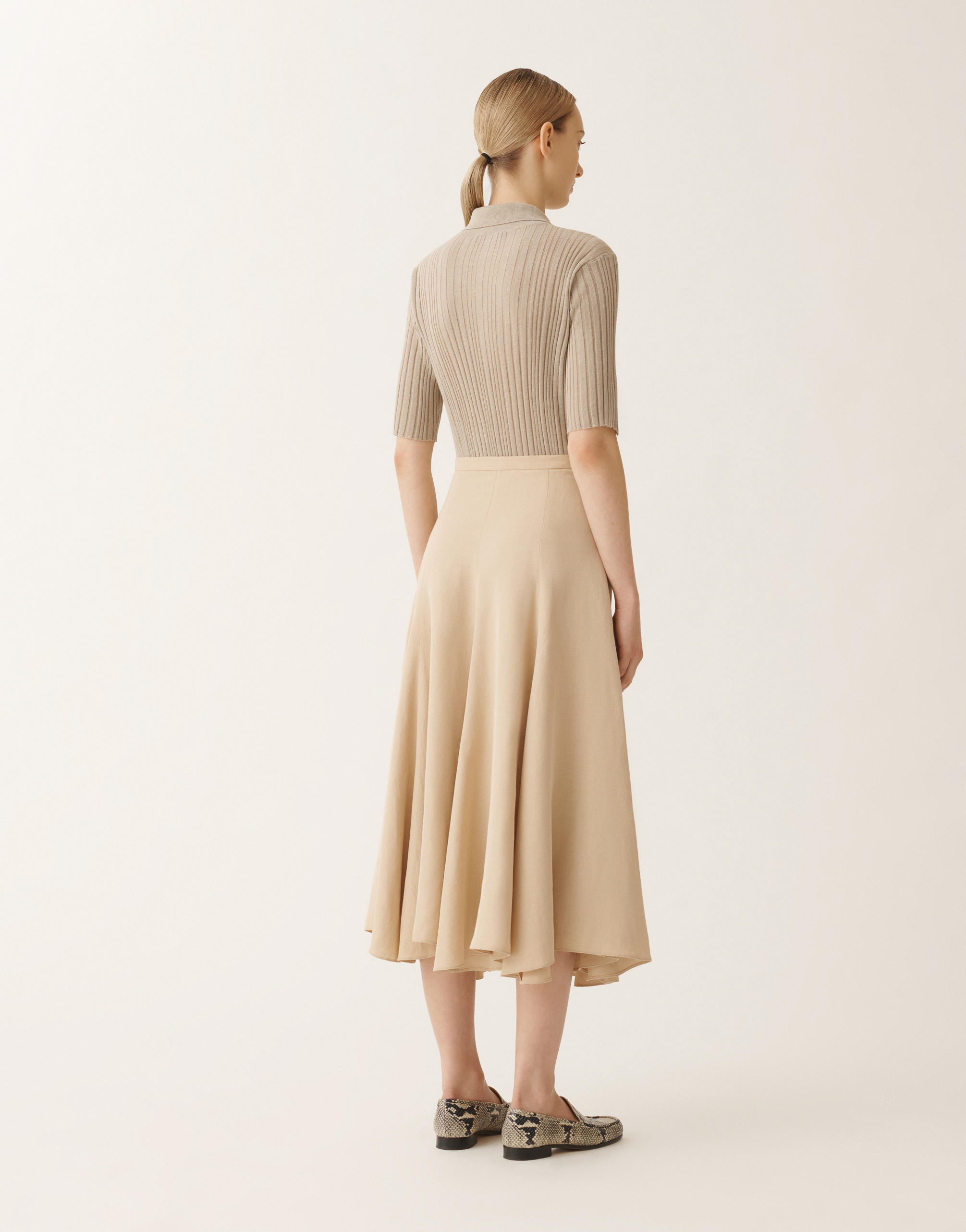 Fabiana Filippi Linen And Viscose Skirt In Sand