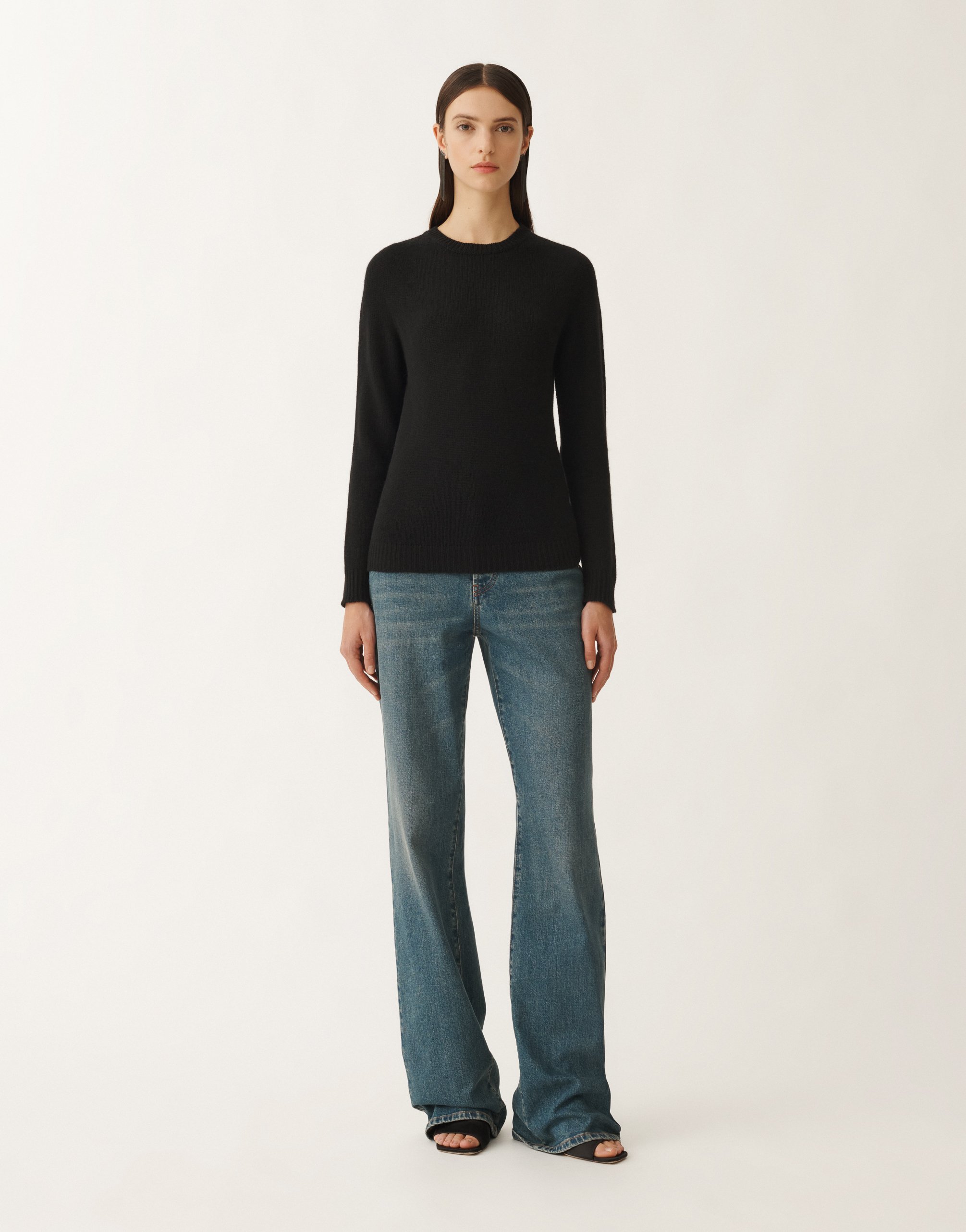 Fabiana Filippi Cashmere Gauzed Crewneck Sweater In Black