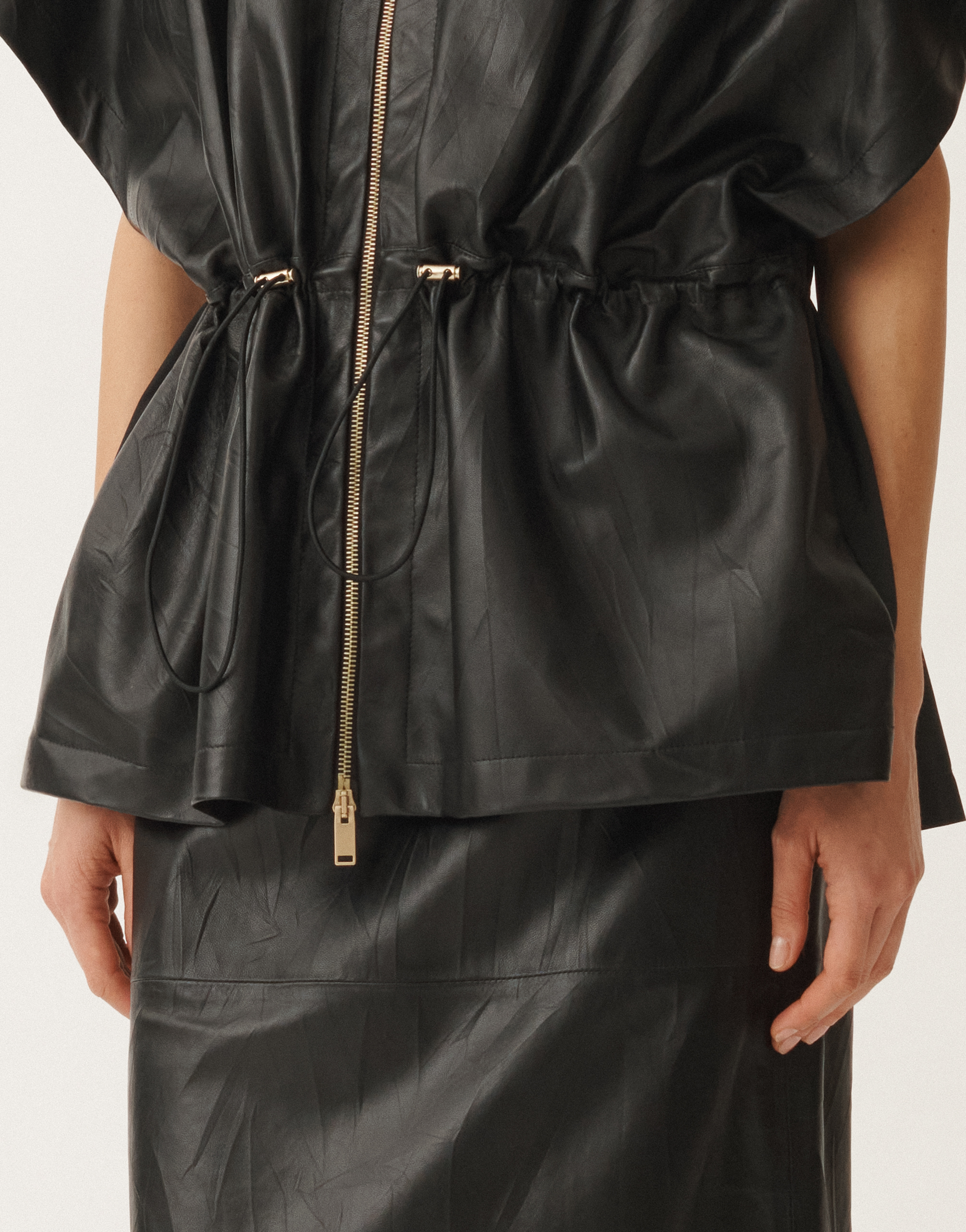 FABIANA FILIPPI PLEATED NAPPA LEATHER CAPE
