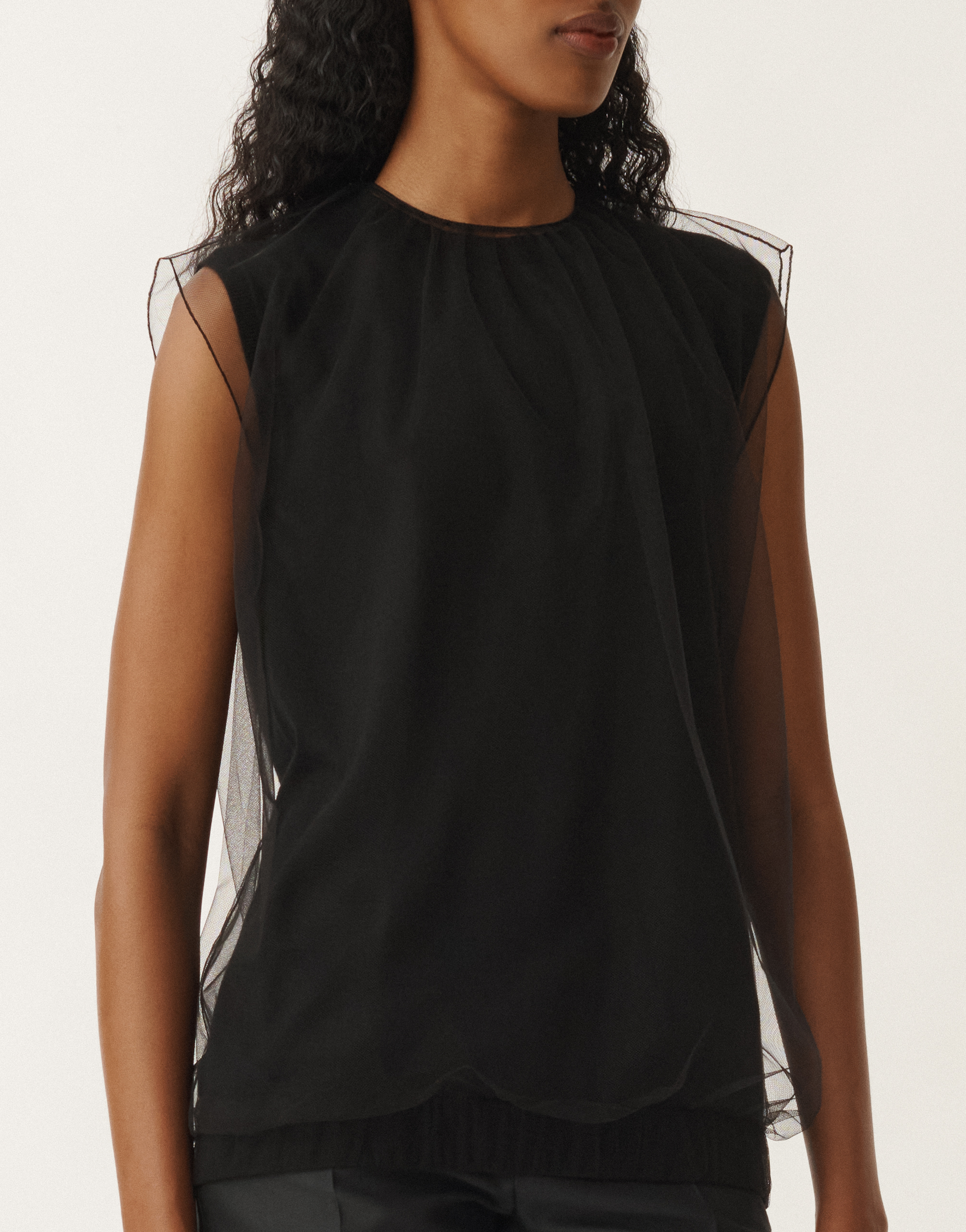Shop Fabiana Filippi Cashmere And Silk Vest Top In Black