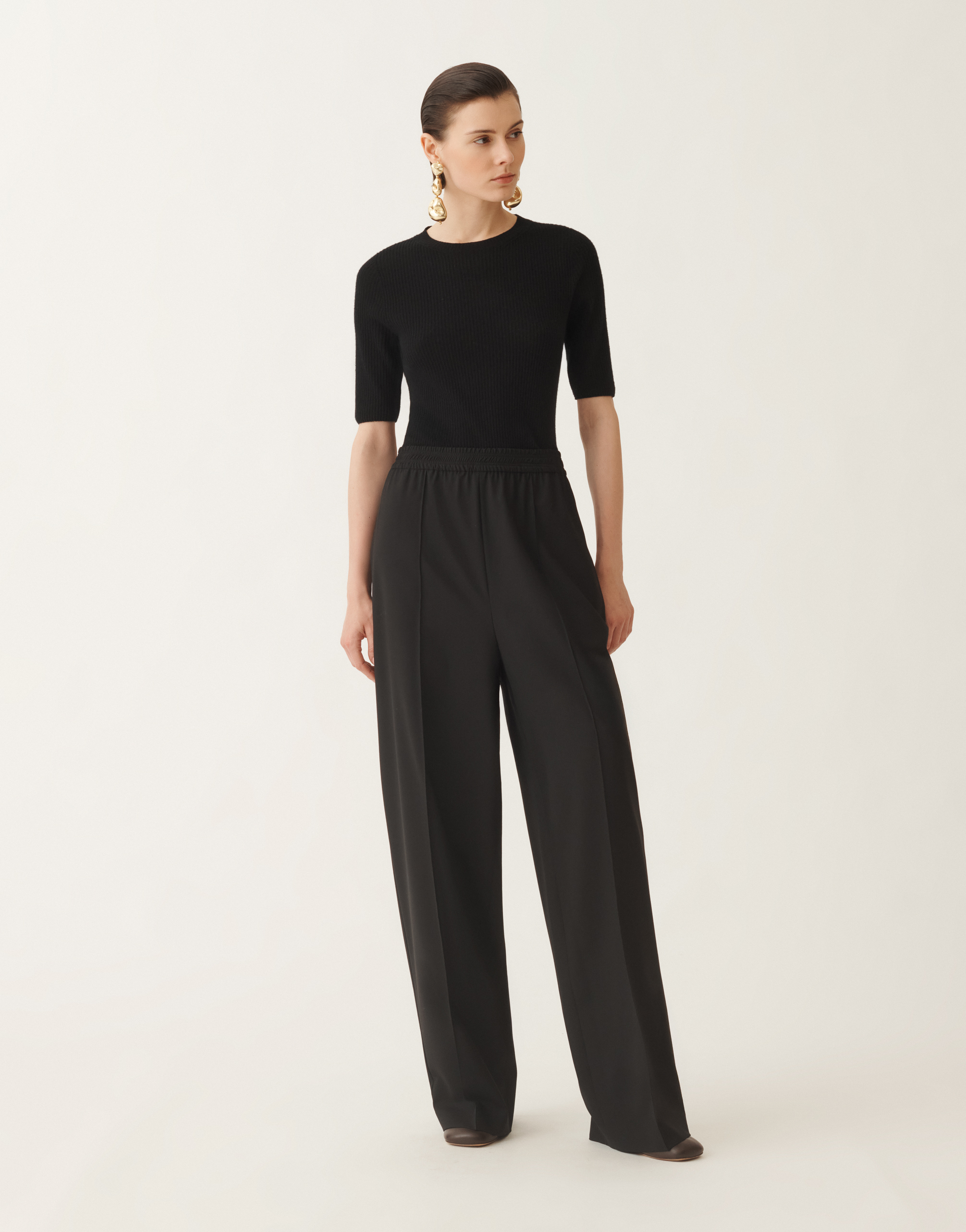 Fabiana Filippi Jogger Trousers In Bi-stretch Fresco Wool In Black