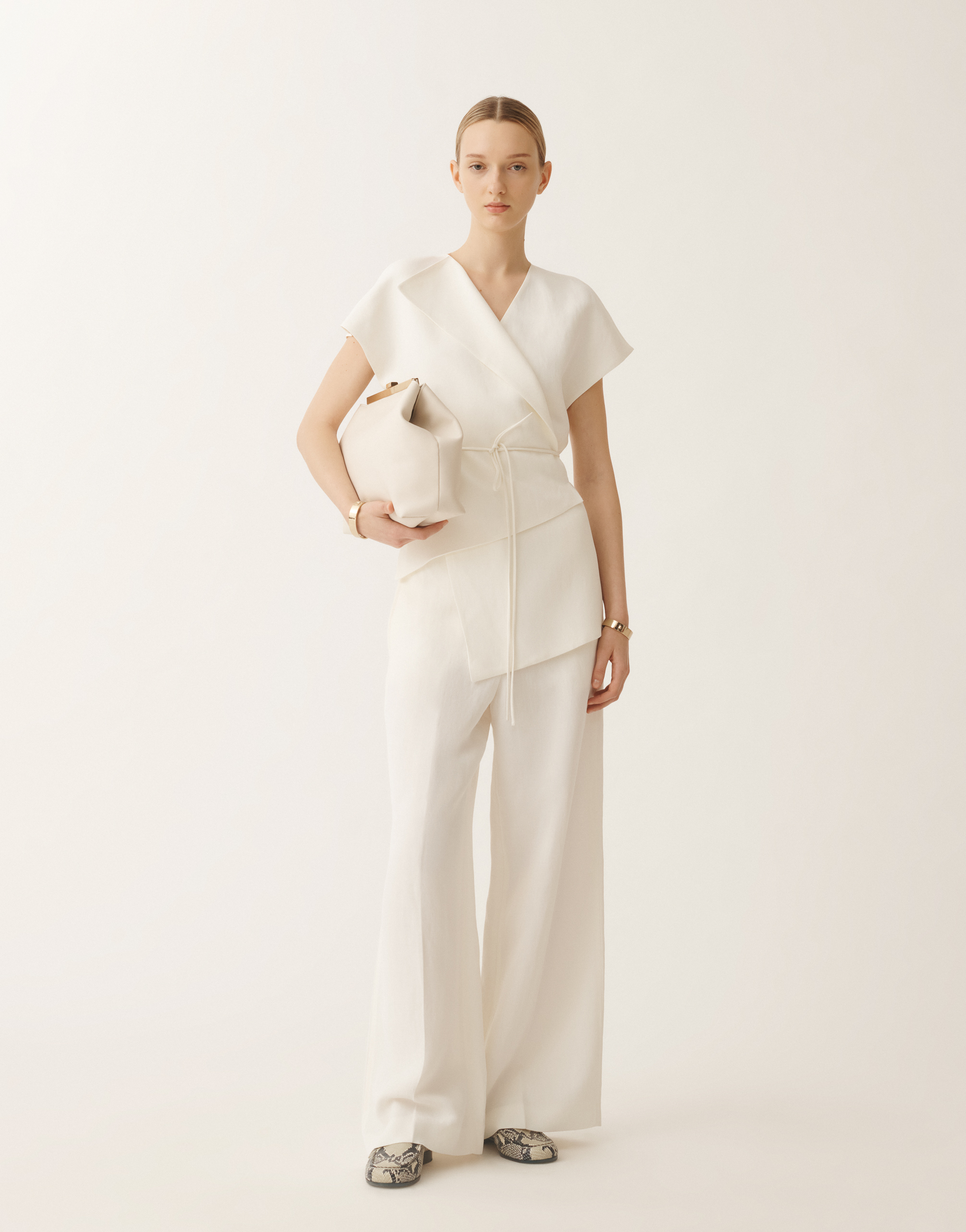 Shop Fabiana Filippi Linen And Viscose Trousers In White