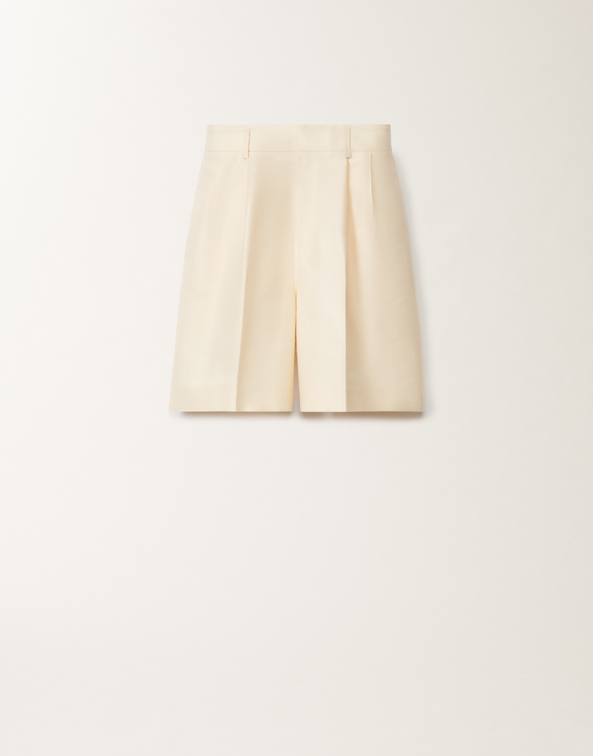 Shop Fabiana Filippi Cotton And Silk Mikado Bermuda Shorts In Vanilla