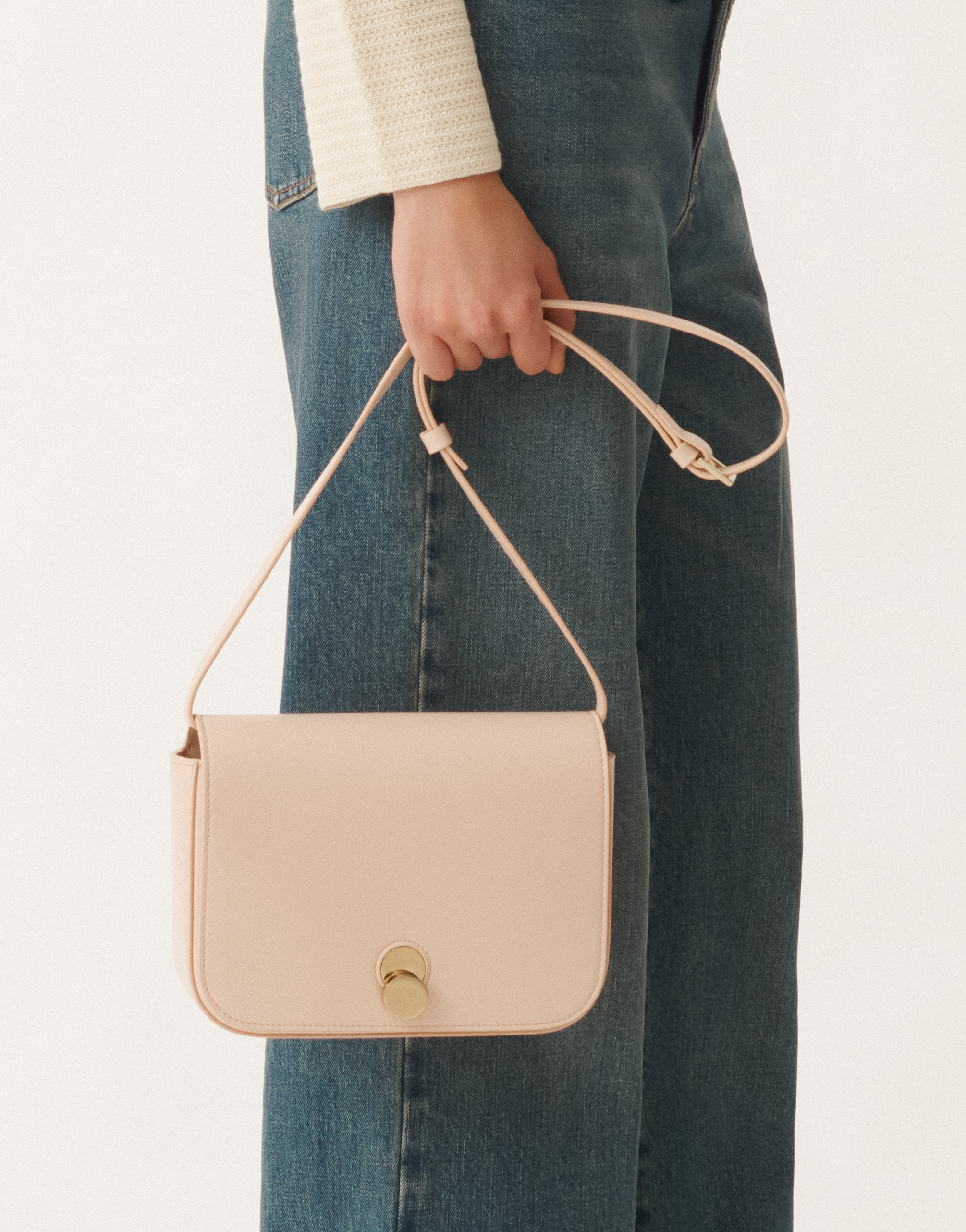 Shop Fabiana Filippi Eclissi Calfskin Messenger Bag In Candy