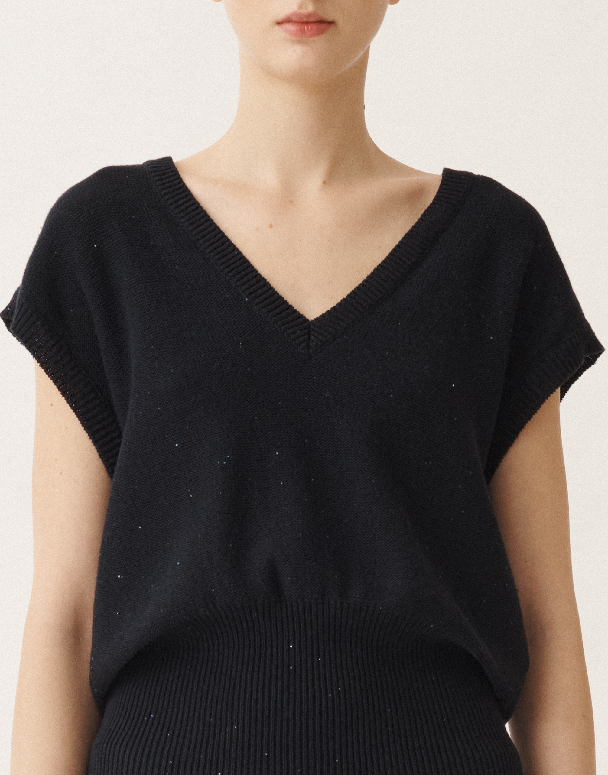 Shop Fabiana Filippi Cotton And Linen Gilet With Sequins In Blue