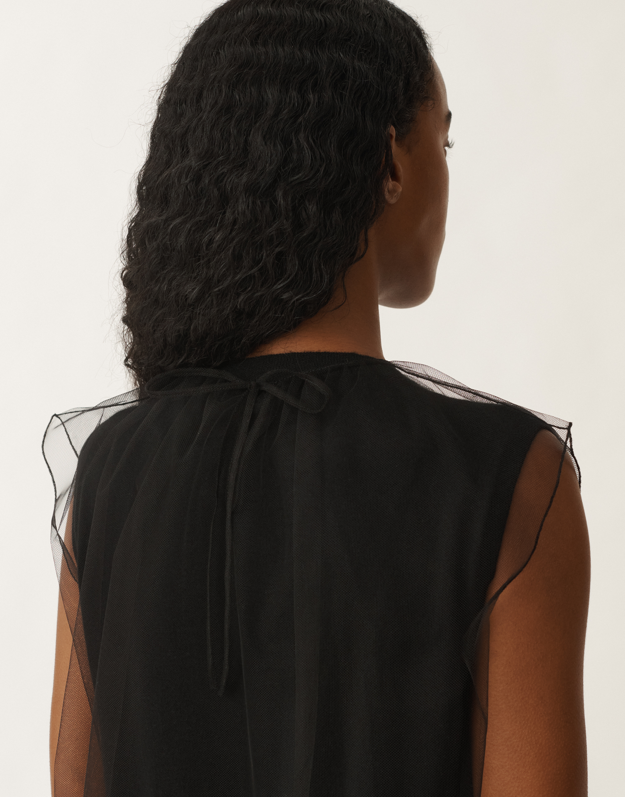 Shop Fabiana Filippi Cashmere And Silk Vest Top In Black
