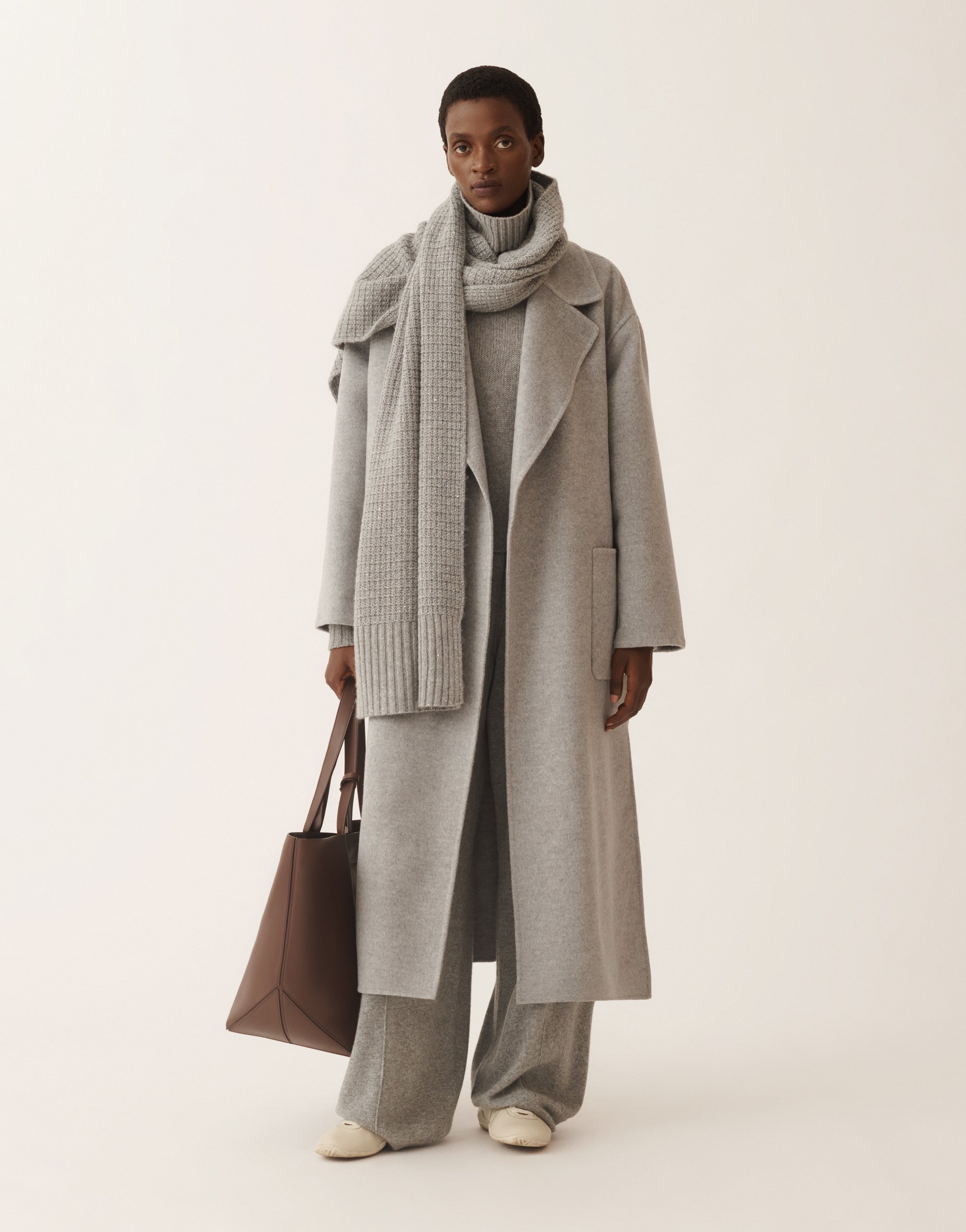 Fabiana Filippi Wool And Silk Scarf With Sequins In Gray