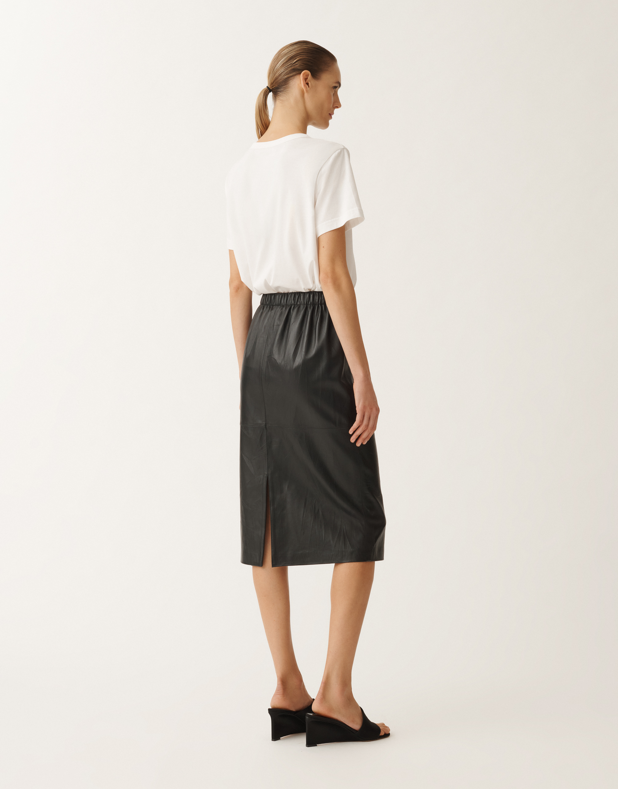 Fabiana Filippi Pleated Nappa Leather Skirt In Black