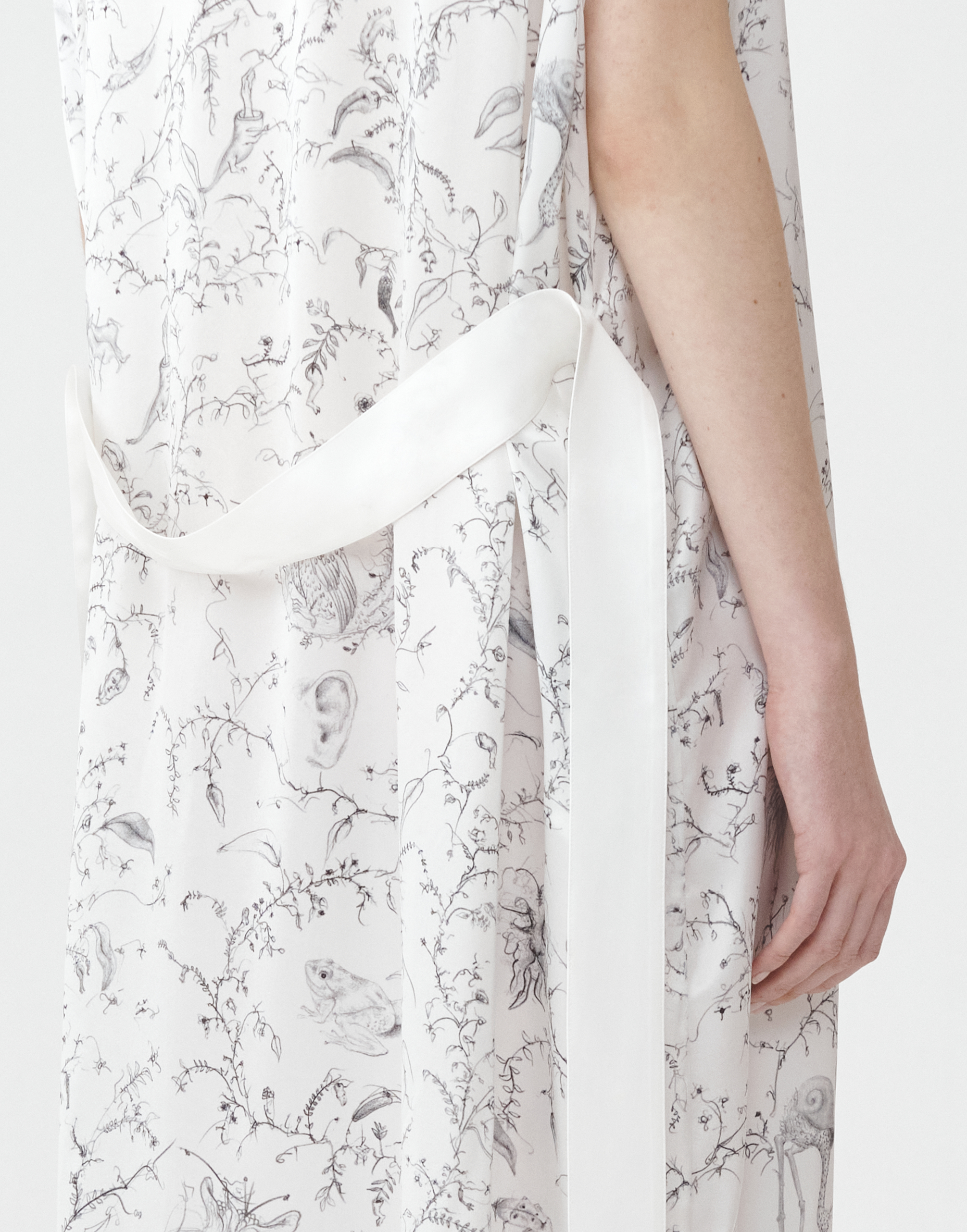 Shop Fabiana Filippi Printed Satin Shirt Dress With Contrast Fabric Belt In White